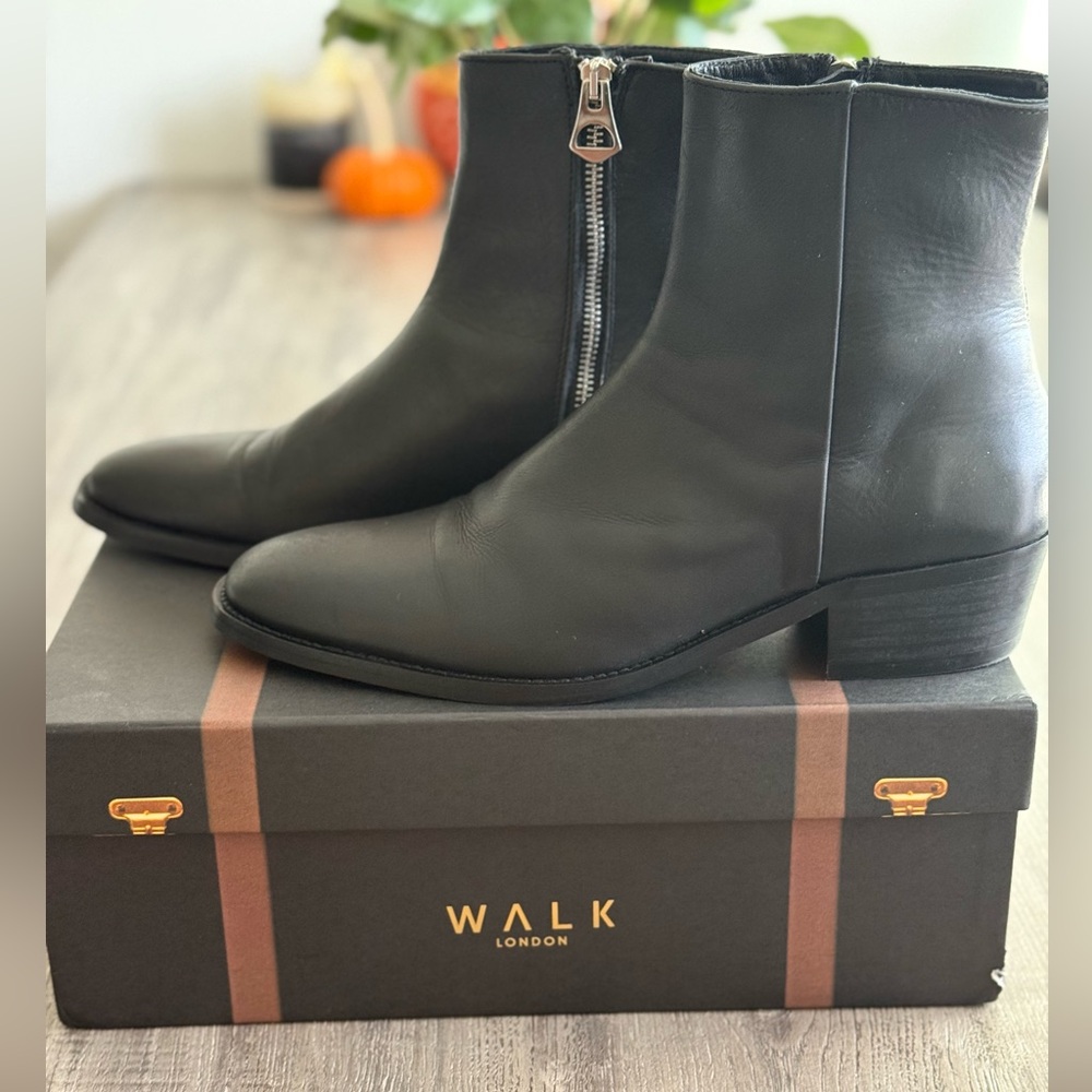 Walk of London zip up heel boot UK sz 9